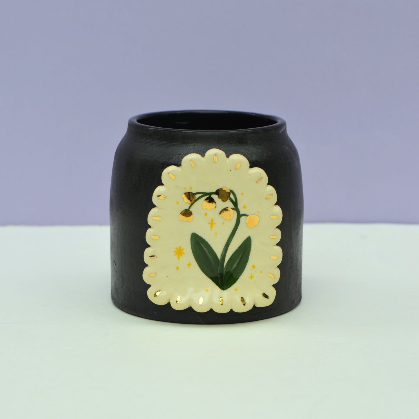 Scalloped Lilly Of The Valley Vase