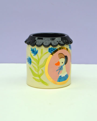 Scalloped Goose Portrait Vase