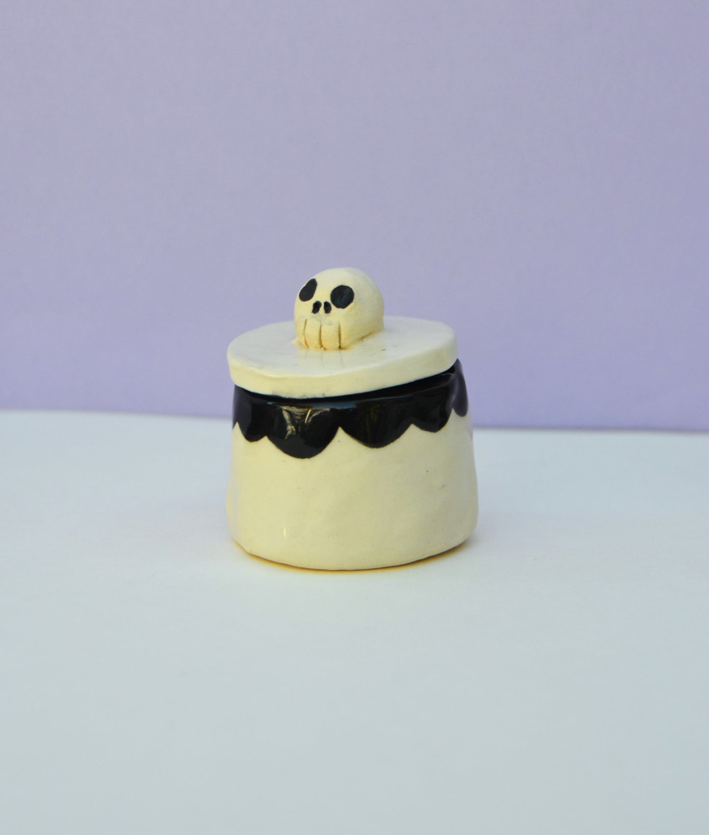 Tiny Skull Jar